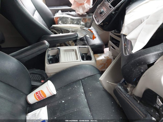 2016 CHRYSLER TOWN & COUNTRY 2C4RC1BG5GR112291 Photo 4