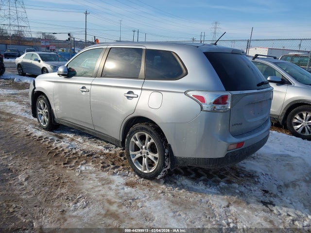 2014 MITSUBISHI OUTLANDER JA4AZ3A39EZ010740 Photo 2