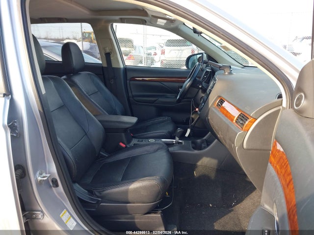 2014 MITSUBISHI OUTLANDER JA4AZ3A39EZ010740 Photo 4