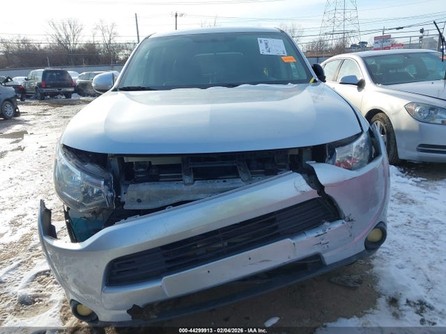 2014 MITSUBISHI OUTLANDER JA4AZ3A39EZ010740 Photo 5