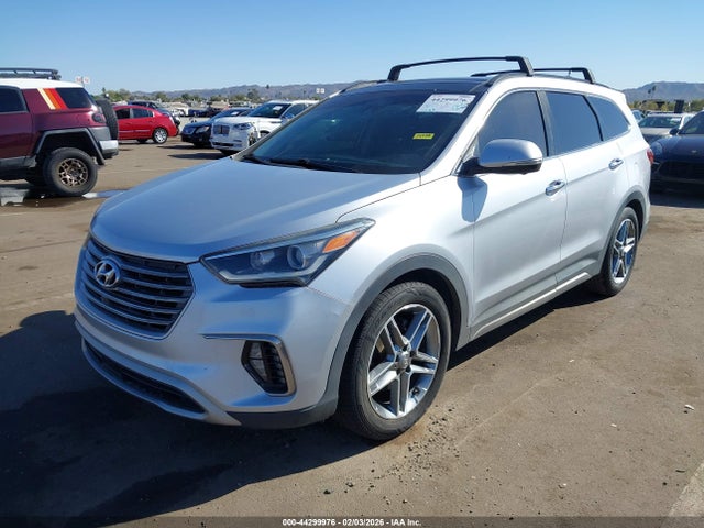Hyundai Santa Fe Limited Ultimate 2017 KM8SR4HF2HU201347 Image 2