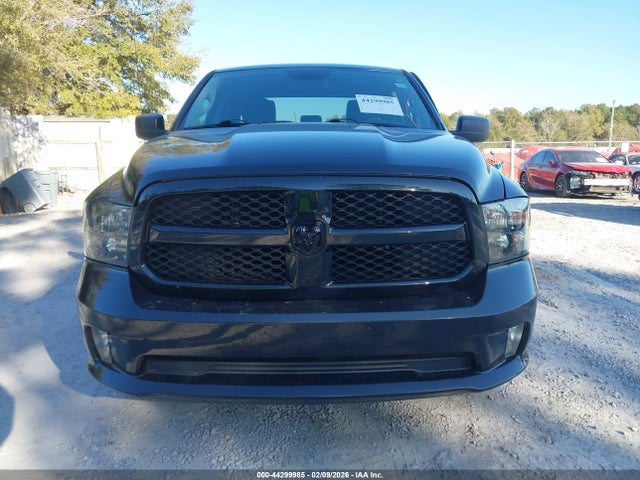 44299985 :رقم المزاد ، 1C6RR6FG1KS589434 vin ، 2019 Ram 1500 Classic Express  4x2 6'4 Box مزاد بيع