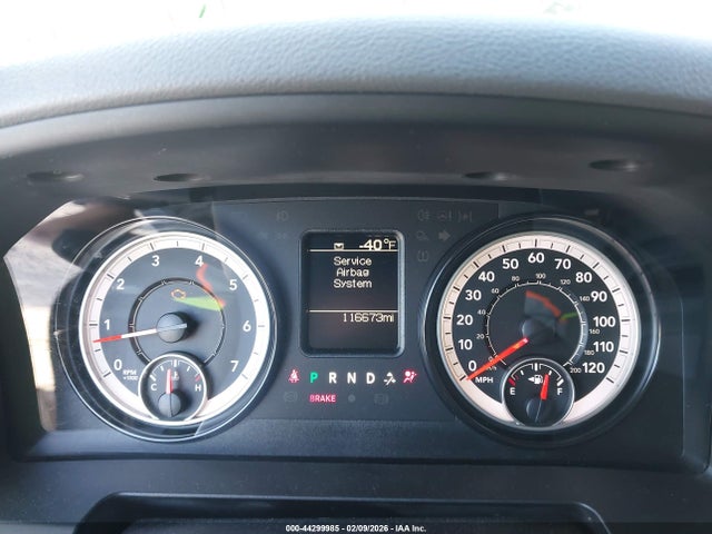 44299985 :رقم المزاد ، 1C6RR6FG1KS589434 vin ، 2019 Ram 1500 Classic Express  4x2 6'4 Box مزاد بيع