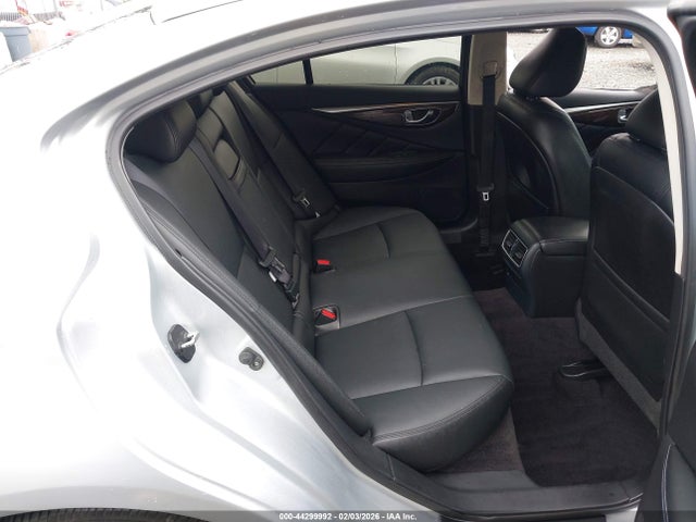 JN1EV7AR9JM442835 Infiniti Q50 3.0t Luxe/3.0t Sport