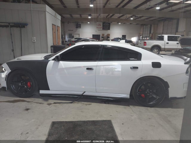44300007 :رقم المزاد ، 2C3CDXGJXGH339660 vin ، 2016 Dodge Charger R/t Scat Pack مزاد بيع