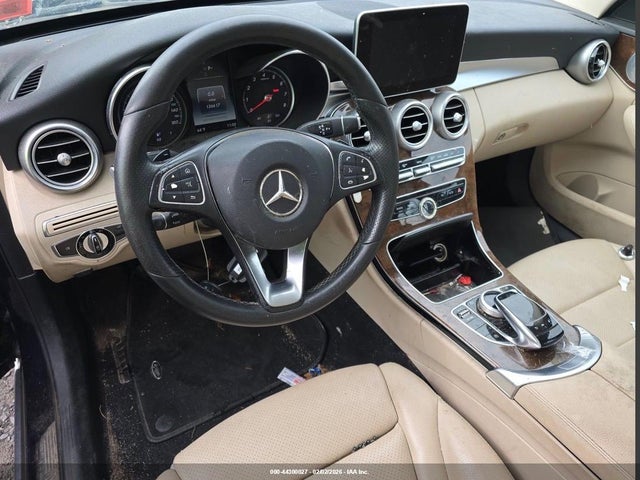 2017 Mercedes-benz C 300 4matic მანქანა იყიდება აუქციონზე, vin: 55SWF4KBXHU206954, აუქციონის ნომერი: 44300027