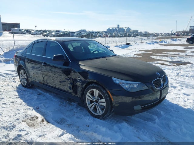 44300032 :رقم المزاد ، WBANV1C51AC388826 vin ، 2010 Bmw 528i Xdrive مزاد بيع