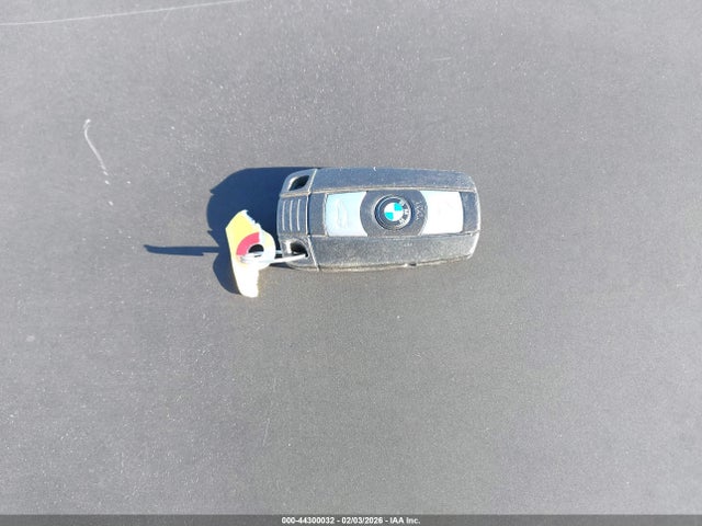 44300032 :رقم المزاد ، WBANV1C51AC388826 vin ، 2010 Bmw 528i Xdrive مزاد بيع
