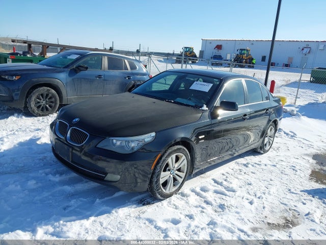 44300032 :رقم المزاد ، WBANV1C51AC388826 vin ، 2010 Bmw 528i Xdrive مزاد بيع