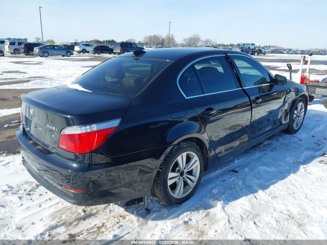 44300032 :رقم المزاد ، WBANV1C51AC388826 vin ، 2010 Bmw 528i Xdrive مزاد بيع