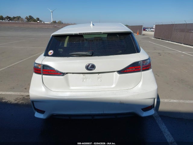 Lexus CT 200H 2015 JTHKD5BH7F2217036 Image 16