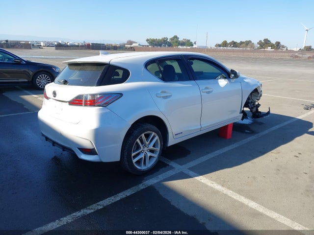 2015 LEXUS CT 200H JTHKD5BH7F2217036 Photo 3