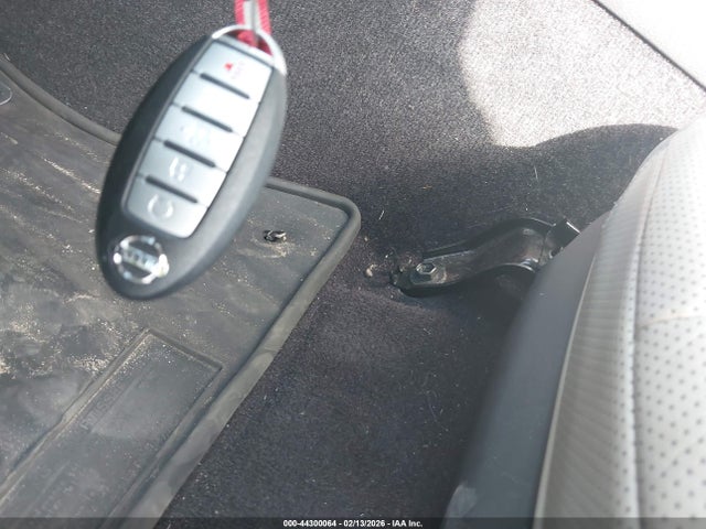 2017 INFINITI Q60 JN1EV7EK4HM361958 Photo 10