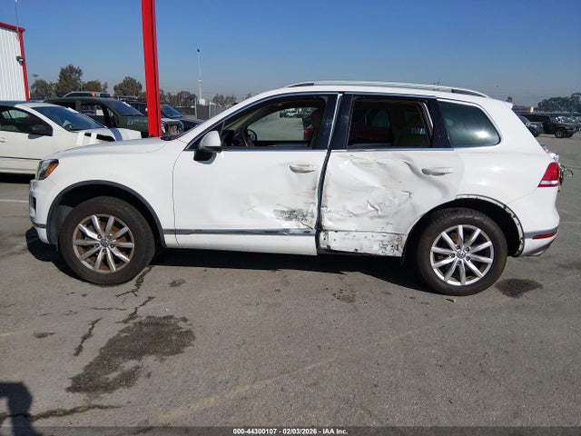 WVGEF7BP0HD001110 Volkswagen Touareg V6 Sport