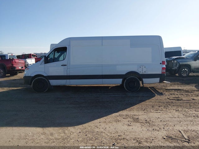 44300139 :رقم المزاد ، WD3PE8CB3C5668128 vin ، 2012 Mercedes-benz Sprinter 2500 High Roof مزاد بيع