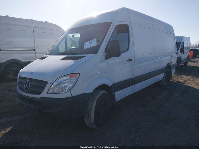 44300139 :رقم المزاد ، WD3PE8CB3C5668128 vin ، 2012 Mercedes-benz Sprinter 2500 High Roof مزاد بيع