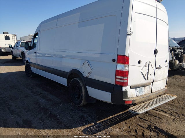 44300139 :رقم المزاد ، WD3PE8CB3C5668128 vin ، 2012 Mercedes-benz Sprinter 2500 High Roof مزاد بيع