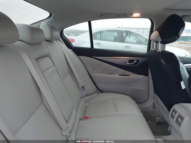 JN1BV7AR4FM403788 Infiniti Q50