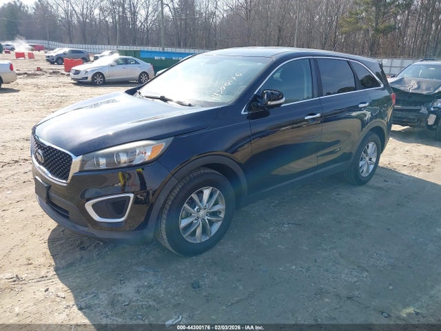 2016 KIA SORENTO 5XYPG4A32GG184498 Photo 1