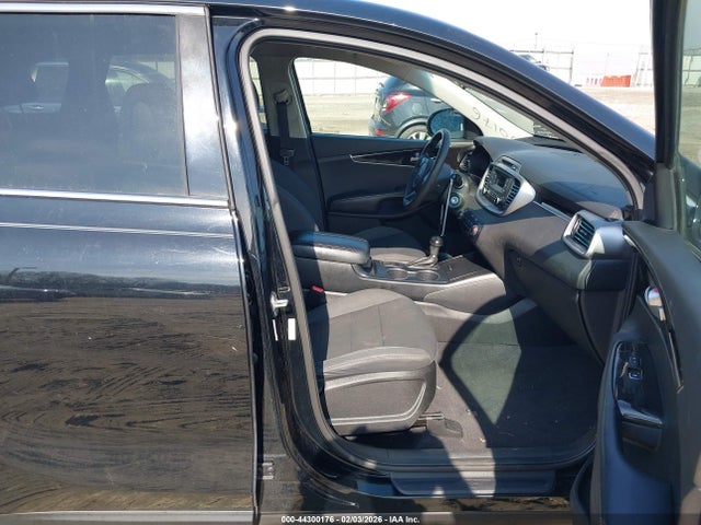 2016 KIA SORENTO 5XYPG4A32GG184498 Photo 4
