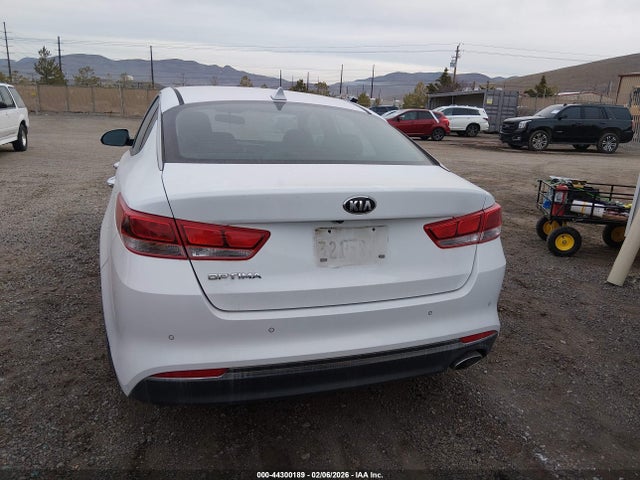 5XXGT4L31JG274696 KIA Optima Lx