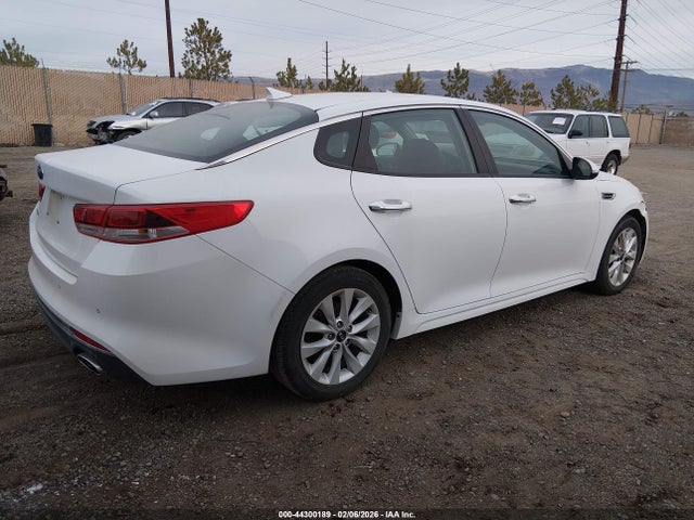 5XXGT4L31JG274696 KIA Optima Lx
