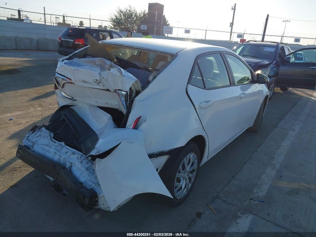 5YFBURHE1HP726615 Toyota COROLLA LE