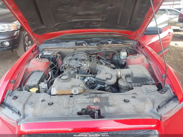 1ZVBP8AM1E5278224 Ford Mustang V6