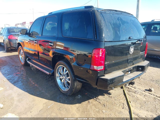 2005 CADILLAC ESCALADE 1GYEK63N75R242758 Photo 2