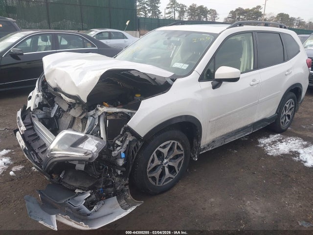 2024 SUBARU FORESTER JF2SKACC5RH497268 Photo 1