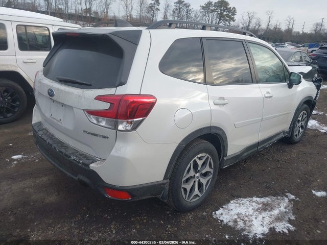 2024 SUBARU FORESTER JF2SKACC5RH497268 Photo 3