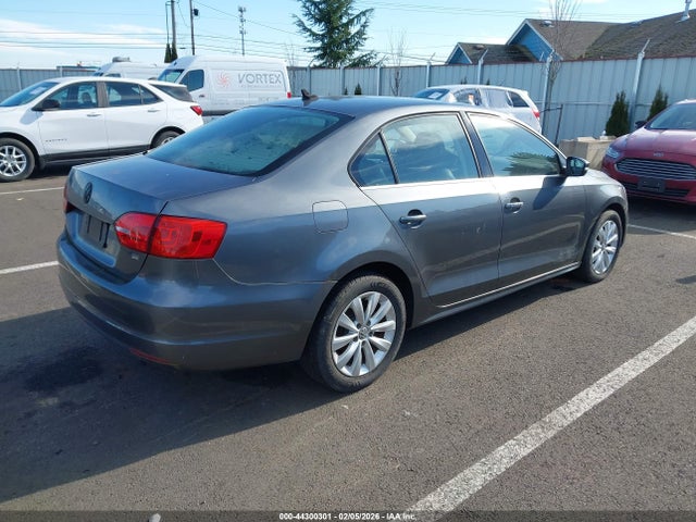 3VWD17AJ0EM354472 Volkswagen Jetta 1.8t Se