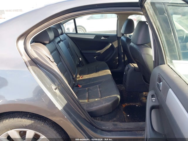 3VWD17AJ0EM354472 Volkswagen Jetta 1.8t Se