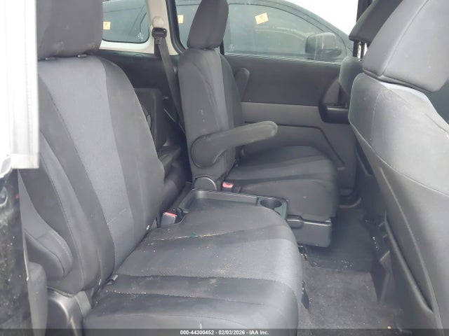 JM1CW2BLXF0184452 Mazda Mazda5 Sport