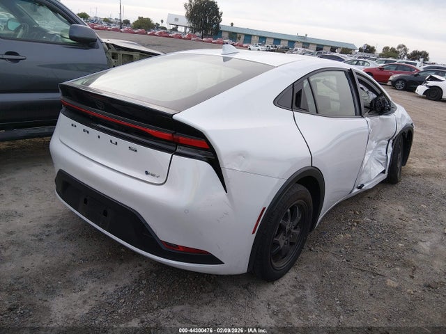 JTDACAAU7R3035715 Toyota Prius Le