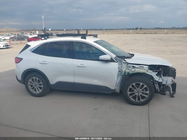 1FMCU0G67LUB79917 Ford ESCAPE SE