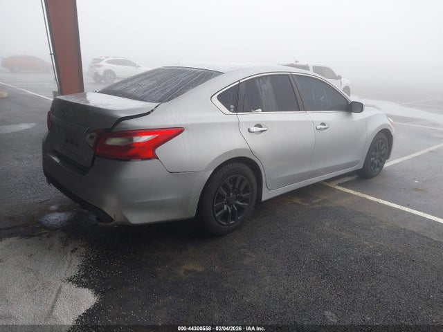 1N4AL3AP5HN342685 Nissan Altima 2.5 S