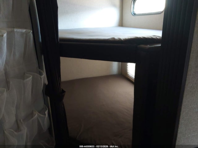 4X4TCKB24FK027806 Forest River Cherokee Grey Wolf 26dbh Travel Trailer