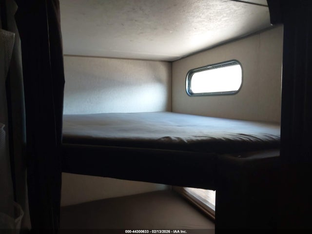 4X4TCKB24FK027806 Forest River Cherokee Grey Wolf 26dbh Travel Trailer