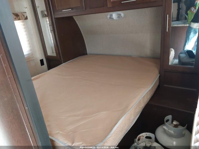 4X4TCKB24FK027806 Forest River Cherokee Grey Wolf 26dbh Travel Trailer