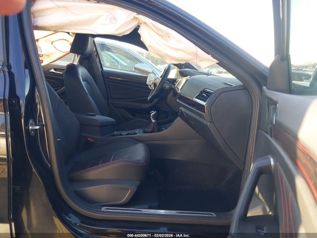 Продажа на аукционе авто 2024 Volkswagen Jetta Gli 2.0t Autobahn, vin: 3VW1T7BU6RM099466, номер лота: 44300671