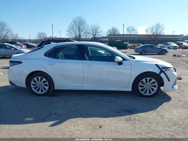 4T1C11AK1PU731647 Toyota CAMRY LE