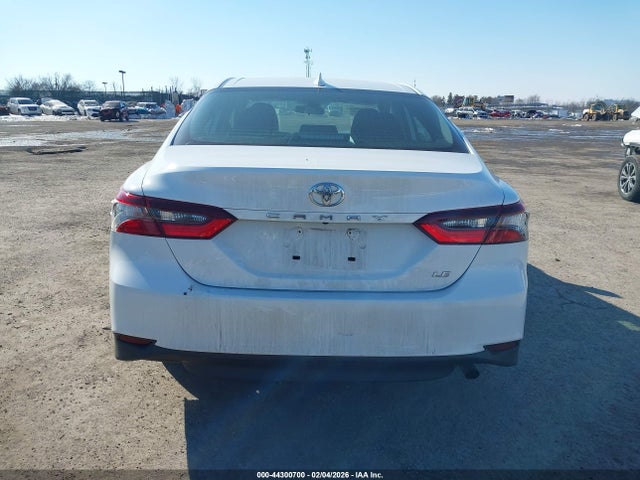 4T1C11AK1PU731647 Toyota CAMRY LE