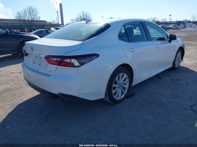 4T1C11AK1PU731647 Toyota CAMRY LE