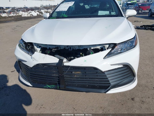 4T1C11AK1PU731647 Toyota CAMRY LE