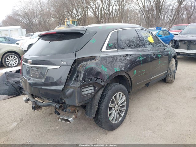 44300738 :رقم المزاد ، 1GYKNDRS9HZ204237 vin ، 2017 Cadillac Xt5 Luxury مزاد بيع