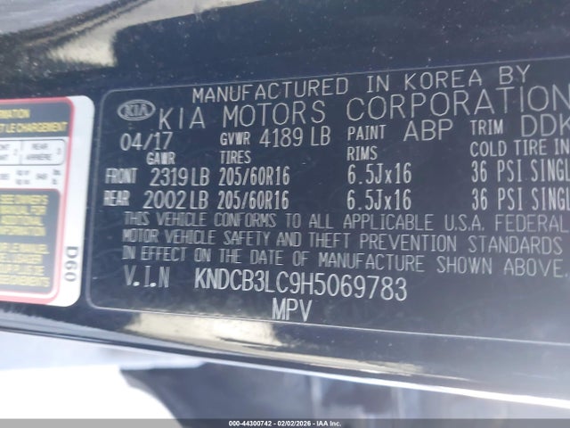 KNDCB3LC9H5069783 KIA NIRO LX