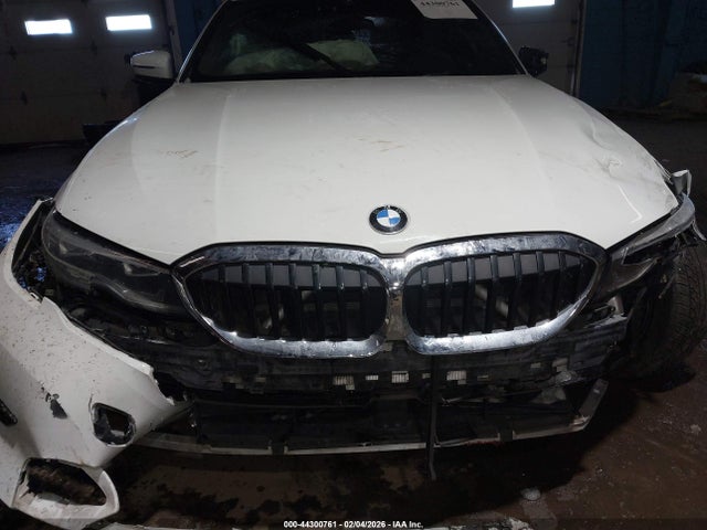 2021 Bmw 330i Xdrive მანქანა იყიდება აუქციონზე, vin: 3MW5R7J0XM8B68921, აუქციონის ნომერი: 44300761