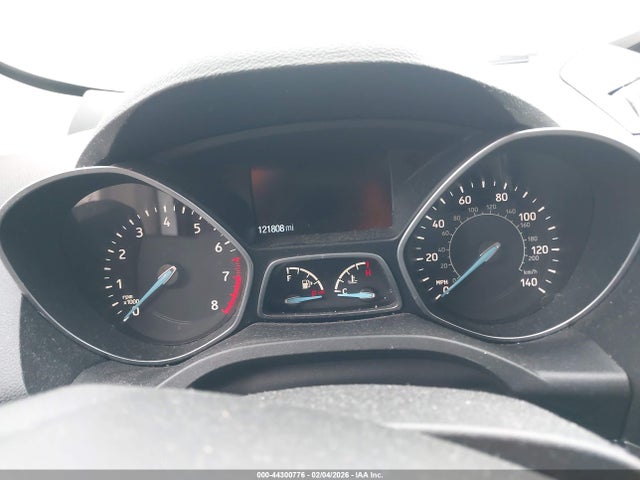 1FMCU0GDXHUA09525 Ford ESCAPE SE