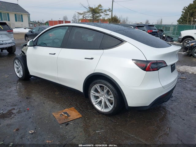 2022 TESLA MODEL Y 7SAYGDEE2NF367505 Photo 2